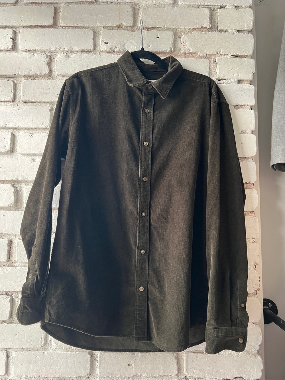 100% cotton corduroy Classic Men's Olive Green Button-Up Shirt collared elevated